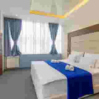 Privilege Suites by Central Park, 5 of 5