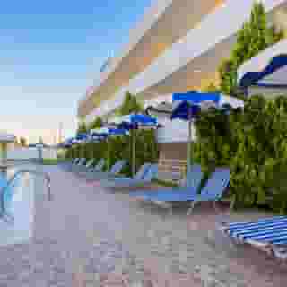 Memphis Beach Hotel, 6 of 6