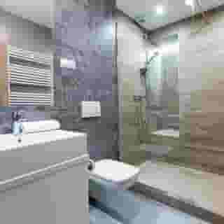 Vagabond Broadway, 5 of 5