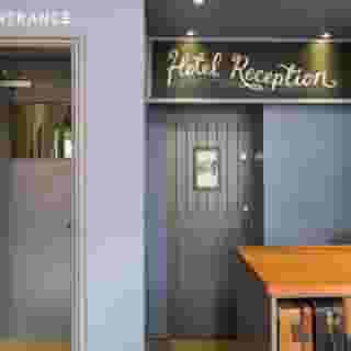 The Wellington Hotel, 2 of 5