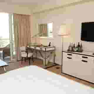 Cameo Beverly Hills, 5 of 5