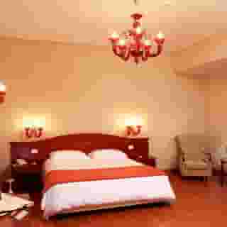 Augusta Lucilla Palace, 2 of 5