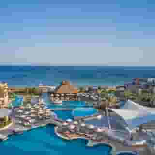 Atlantica Caldera Palace, 1 of 5