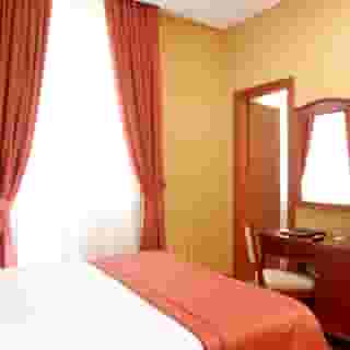 Augusta Lucilla Palace, 3 of 5