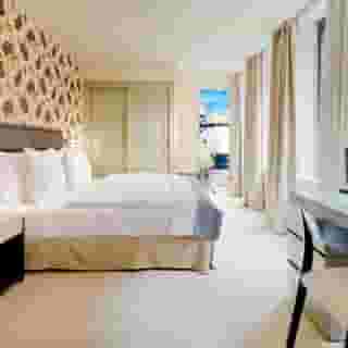 H10 Berlin Ku'damm, 2 of 4