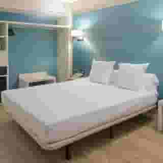 Regente Aragon, 4 of 5