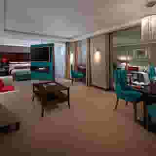 The Savoy Limerick, 4 of 5