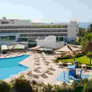 Louis Imperial Beach, 4 of 5