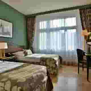 Elysee Hotel, 3 of 5
