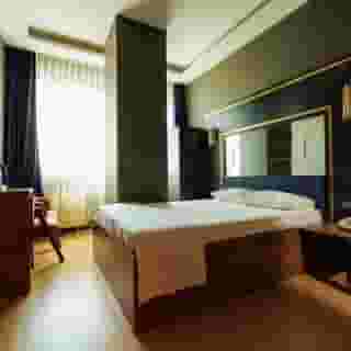 216 Trend Suite, 2 of 5