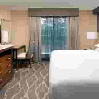 Embassy Suites by Hilton Atlanta Airport, 4 of 5