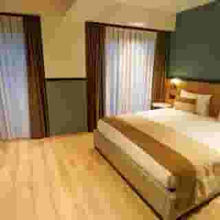 Fragments Hotel, 2 of 5