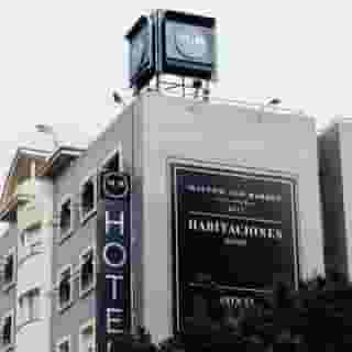 Malcom and Barret, 4 of 5