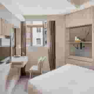 Stanford Hillview, 3 of 5