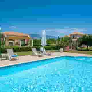 Monambeles Villas, 1 of 5