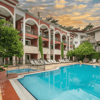 Grand Aquarium, 2 of 5