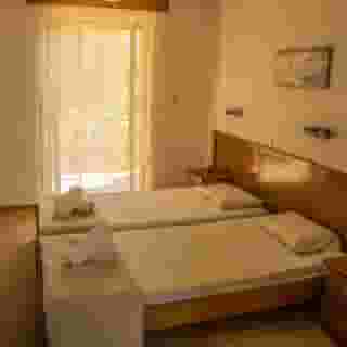 Melissa Apartments, 3 of 5