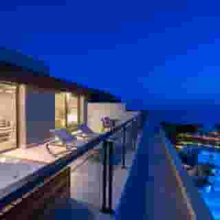 Acanthus Cennet Barut Collection, 5 of 5