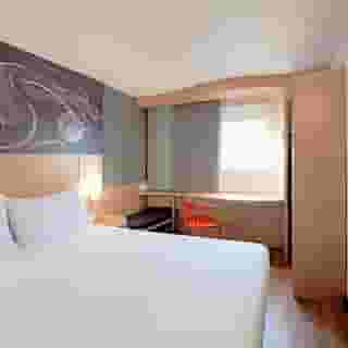 Ibis Paris Montmartre, 2 of 5