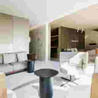 White Lisboa, 2 of 5