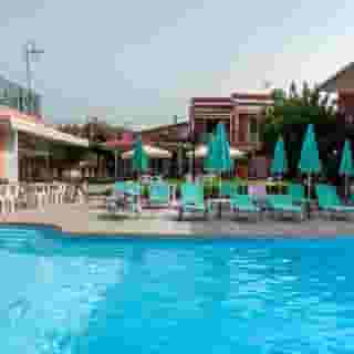 Paradise Studios, 4 of 5