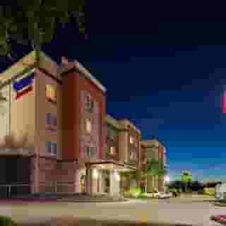 Fairfield Inn & Suites Houston Hobby Airport, 5 of 5