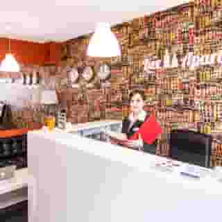 Lux Aparthotel, 2 of 5