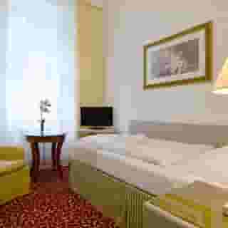 Hotel Romania, 5 of 5