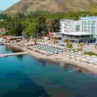 Class Unique Beach - Adults Only +14, 1 of 5