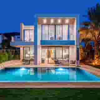 The Norm Collection Door'a, 4 of 5