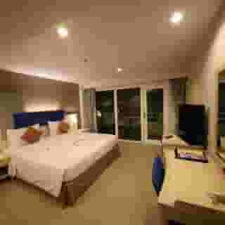 Sunshine Vista, 3 of 5