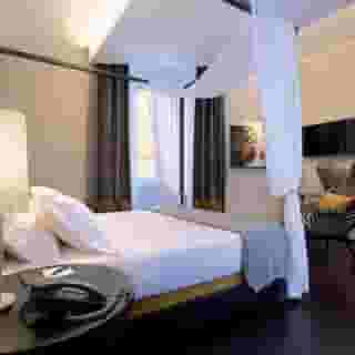Stendhal Luxury Suites, 6 of 6