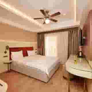 Saratoga Hotel, 2 of 5