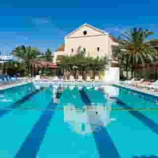 Perkes Complex Hotel, 2 of 5