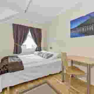 Enter Backpack Hotel, 5 of 5