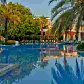 Side Star Elegance, 1 of 5