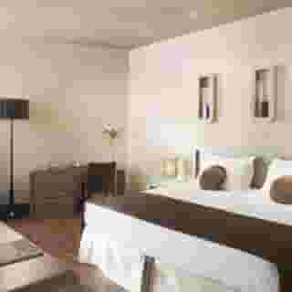 H10 Casanova, 4 of 5