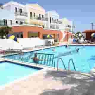 Camari Gardens Apartments, 2 of 5