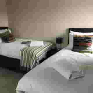 Dockside Lodge Ensuite Rooms, 3 of 5