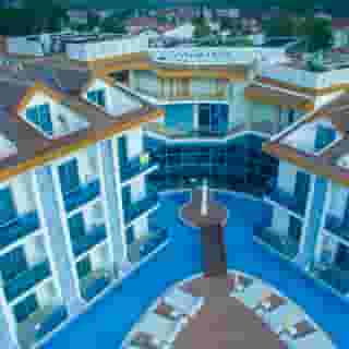 Ocean Blue High Class, 2 of 5