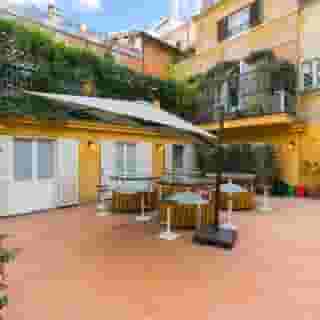 Trevi Contemporary Suite, 1 of 5