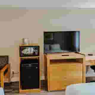 SureStay Plus Hotel by Best Western Coquitlam, 1 of 5