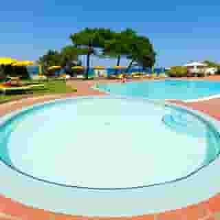 Bungalow Club Village, 5 of 5