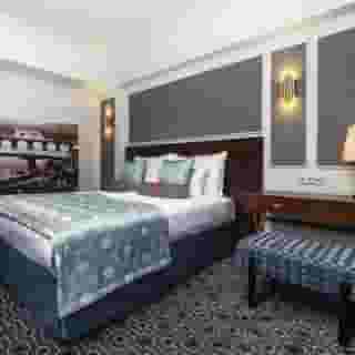 Grand Hotel International, 3 of 5
