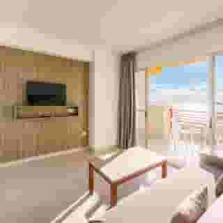 El Faro By MC, 4 of 5