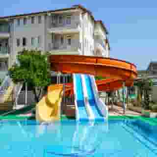 Catty Cats Garden Hotel, 1 of 5