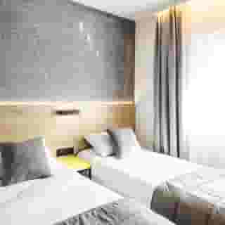 Air Hotel, 3 of 5