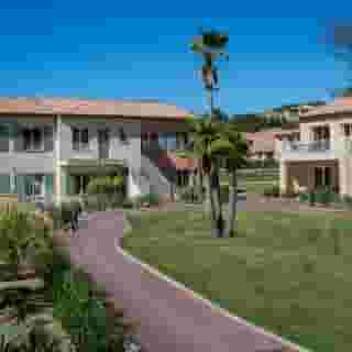 SOWELL RESIDENCES Les Perles de Saint Tropez, 2 of 5