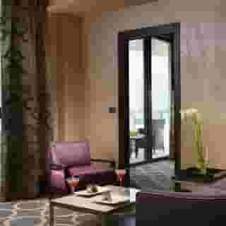 Uptown Palace, 3 of 5