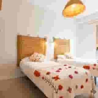 EREZA The White Homes, 2 of 5